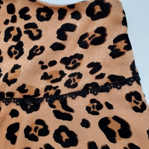 Olivaceous Leopard Print Crotchet Detail Mini Tiered Skirt - Picture 8 of 8